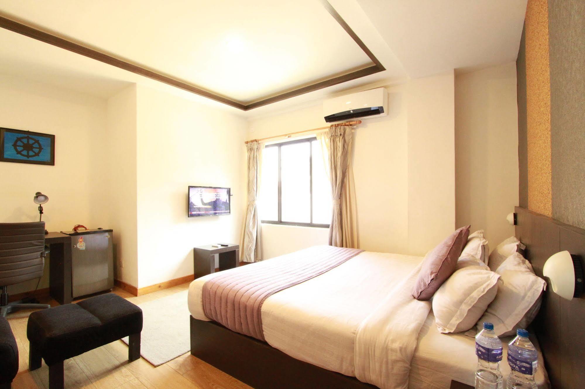Gaju Suite Hotel Kathmandu Exterior photo