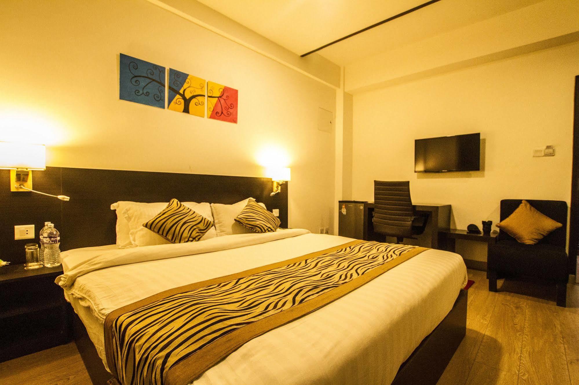 Gaju Suite Hotel Kathmandu Exterior photo